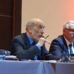 Le président Chazeau mène les débats